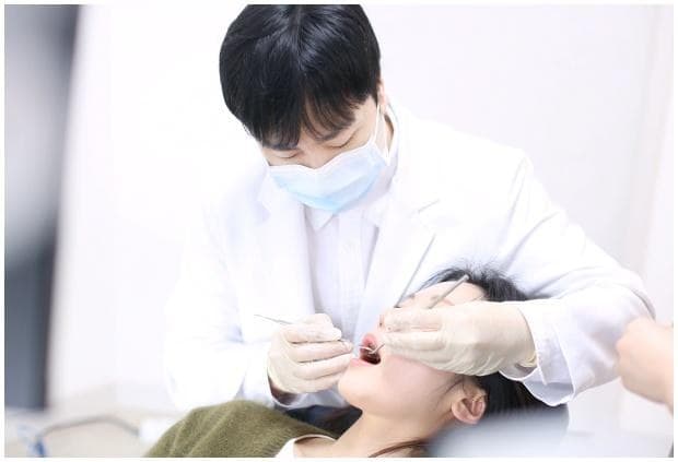 라미네이트할 때 잇몸성형도 하나요 사진.